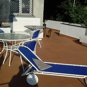 ghirindoun.hotelitalianriviera.com/